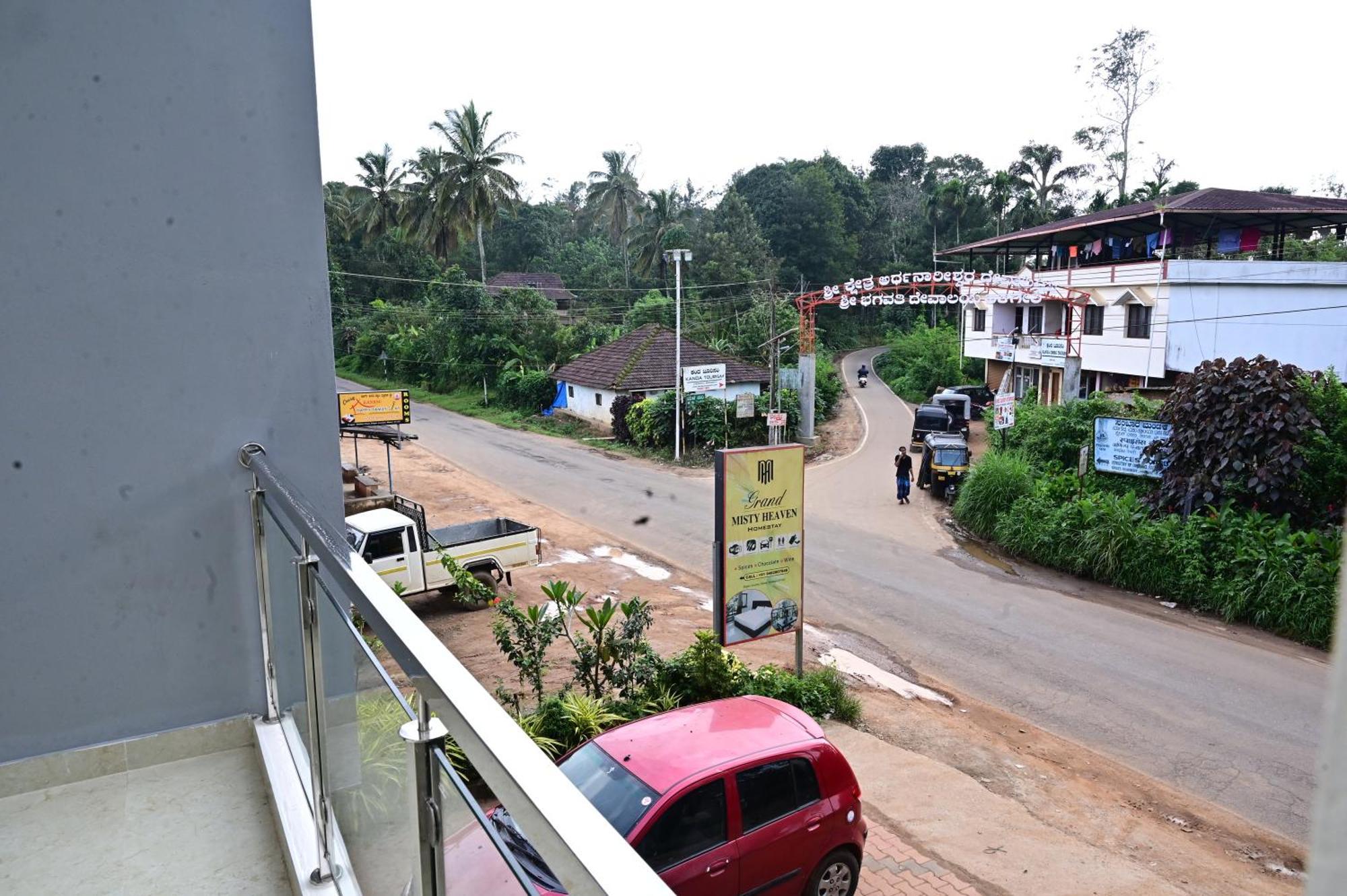 Vila Grand Misty Heaven Madikeri Exteriér fotografie
